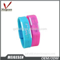 Hot selling watch model cheap silicone material teenage wristwatches